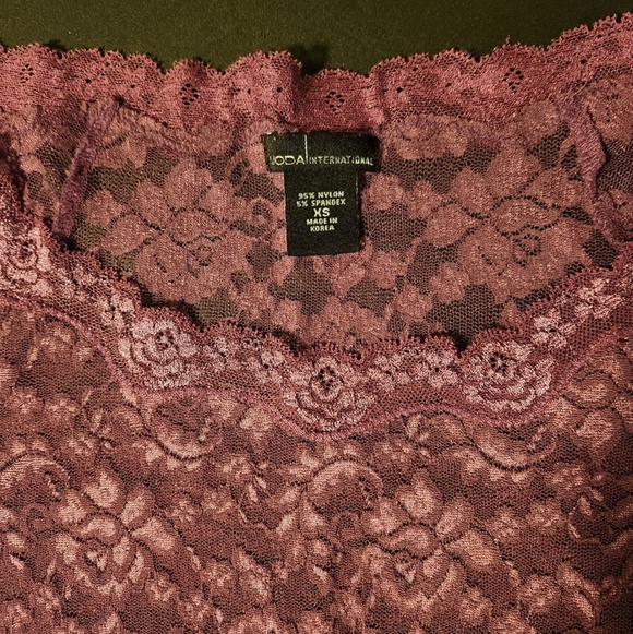 VS Moda International Vintage Lace Long Sleeve Blouse - Picture 4 of 5